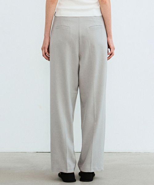 NICK&NICOLE(ニックアンドニコール)の「MINIMAL LONG PINTUCK SLACKS_GRAY(スラックス・レディース・その他・SMALL/MEDIUM/LARGE)」の4枚目の写真