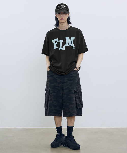 F.ILLUMINATE(フィルミネイト)の「FLMウェイビーロゴTシャツ - ホワイト(Tシャツ/カットソー・レディース・その他・SMALL/MEDIUM/LARGE)」の6枚目の写真