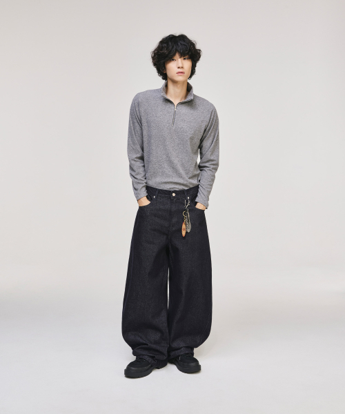 SIGNATURE（シグネチャ）の「ツイストカーブデニムパンツ[インディゴ]（デニムパンツ・レディース・その他・SMALL/MEDIUM/LARGE/X-LARGE）」の5枚目の写真