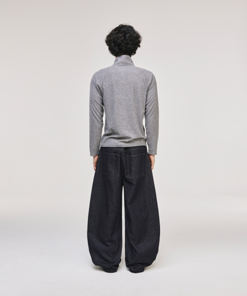 SIGNATURE（シグネチャ）の「ツイストカーブデニムパンツ[インディゴ]（デニムパンツ・レディース・その他・SMALL/MEDIUM/LARGE/X-LARGE）」の8枚目の写真