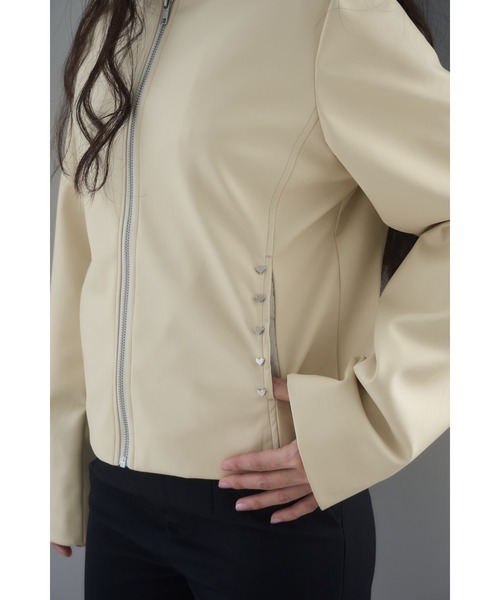 Smyeon(スミョン)の「heartmotif studs rider's jacket/ハートスタッズライダースジャケット(ライダースジャケット・レディース・イエロー/ブラック・FREE)」の19枚目の写真