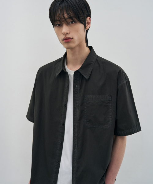 DRAW FIT（ドローフィット）の「コットンダイイングハーフシャツ [D.CHARCOAL]（シャツ/ブラウス・メンズ・その他・MEDIUM/LARGE/X-LARGE）」の2枚目の写真