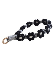 BACKYARD FAMILY（バックヤードファミリー）の「スマホ ハンドストラップ フラワー編み ysg5474（スマホグッズ）」