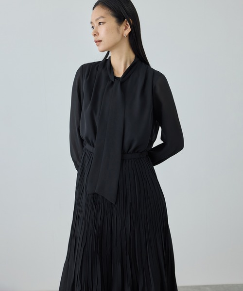 ROPE'（ロペ）の「ジョーゼットシフォンプリーツワンピース/26SS（ワンピース・レディース・ベージュ/ネイビー/ワイン・36/38）」の13枚目の写真