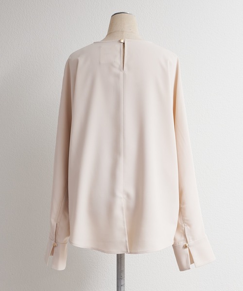 PUAL CE CIN（ピュアルセシン）の「【セットアップ対応】ハンド風ステッチストレッチジョーゼットプルオーバーブラウス（シャツ/ブラウス・レディース・ブラック/アイボリー・FREE）」の12枚目の写真