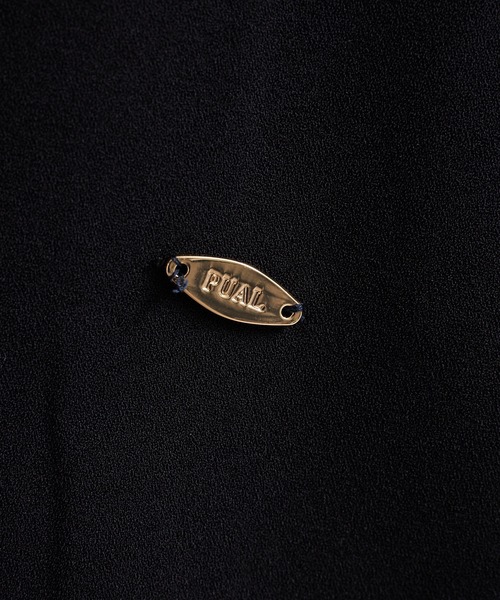 PUAL CE CIN（ピュアルセシン）の「【セットアップ対応】ハンド風ステッチストレッチジョーゼットプルオーバーブラウス（シャツ/ブラウス・レディース・ブラック/アイボリー・FREE）」の3枚目の写真