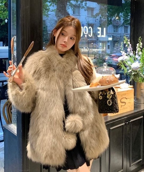 セール】リボン付きフェイクファーフレアジャケット（ブルゾン