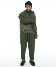 HYII（ハイトゥ）の「ツーピンタックテーパードスウェットパンツ [カーキ]（スウェットパンツ）」