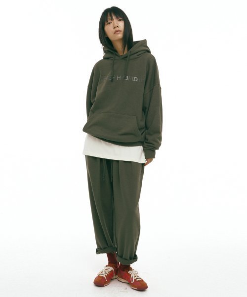 HYII（ハイトゥ）の「ツーピンタックテーパードスウェットパンツ [カーキ]（スウェットパンツ・メンズ・その他・LARGE/MEDIUM/SMALL）」の2枚目の写真
