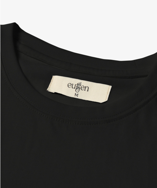 EUGGEN(ユジェン)の「アンティークスモールロゴショートスリーブTシャツ_ブラック(Tシャツ/カットソー・レディース・その他・SMALL/MEDIUM)」の4枚目の写真