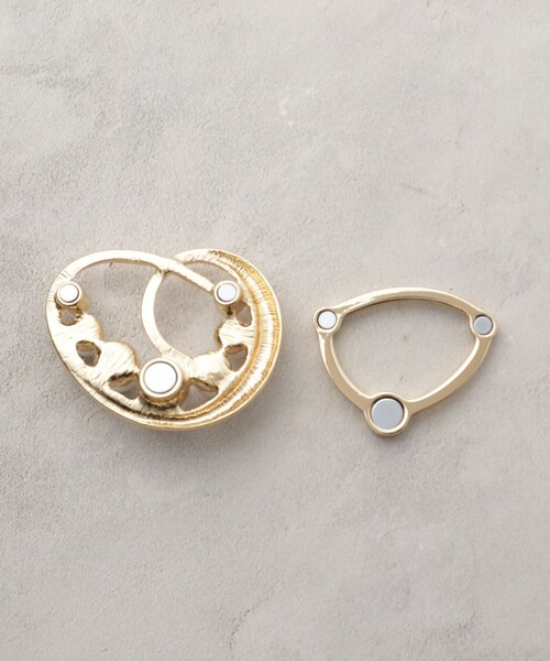 OPAQUE.CLIP（オペークドットクリップ）の「【マグネット】フェイクパール×メタルブローチ（ブローチ/コサージュ・レディース・ゴールド/シルバー・00）」の5枚目の写真