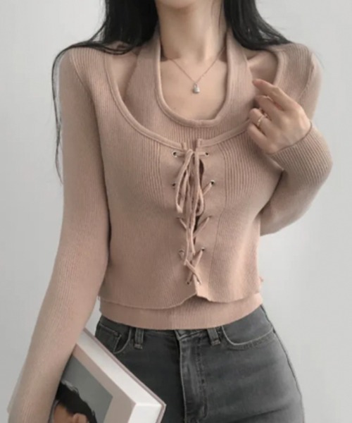VIVID LADY(ビビッドレディー)の「レースアップ ホルターネック レイヤード風ニットプルオーバー(ニット/セーター・レディース・ブラック/チャコールグレー/ベージュ・FREE)」の4枚目の写真