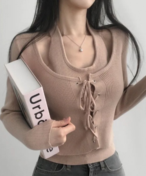 VIVID LADY(ビビッドレディー)の「レースアップ ホルターネック レイヤード風ニットプルオーバー(ニット/セーター・レディース・ブラック/チャコールグレー/ベージュ・FREE)」の5枚目の写真