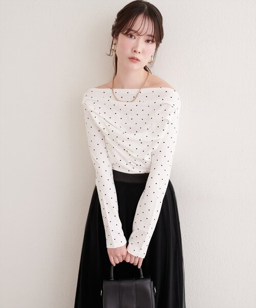 natural couture（ナチュラルクチュール）の「ドット柄ドレーププルオーバー（Tシャツ/カットソー・レディース・ブラック/オフホワイト/チャコールグレー・FREE）」の12枚目の写真