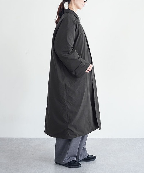 solamonat poche(ソラモナポッシェ)の「ステンカラーダウンコート(ダウンジャケット/コート・レディース・ブラック・2.0)」の6枚目の写真