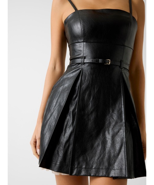 Guess(ゲス)の「SL Fransiska Pu Dress ミニワンピース(ワンピース・レディース・ブラック・SMALL/X-SMALL)」の5枚目の写真