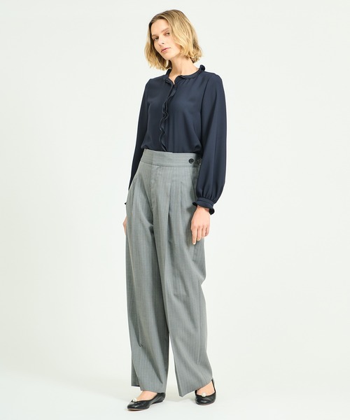 ESTNATION（エストネーション）の「ESTNATION / レイヤードフリルブラウス（シャツ/ブラウス・レディース・ホワイト/ネイビー/ライトベージュ・36/38）」の18枚目の写真