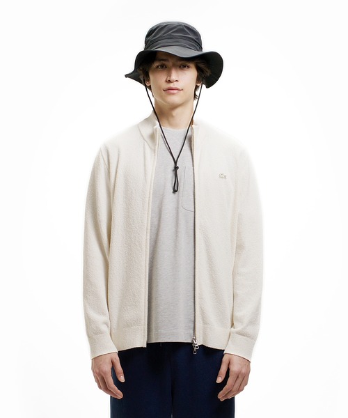 LACOSTE（ラコステ）の「ブークレー スタンドジップニットカーディガン / ドライバーズニット（カーディガン/ボレロ・メンズ・オフホワイト/オレンジ/グレー・5/4/3/2）」の2枚目の写真