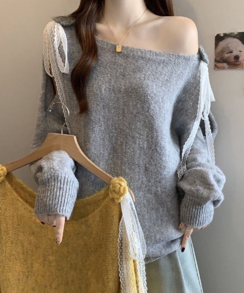 gossip!ロサンゼルス(ゴシップロサンゼルス)の「【26春新作】ショルダーレースカットアウト ゆったりニットプルオーバー【韓国ファッションガーリー】(ニット/セーター・レディース・オフホワイト/グレー・FREE)」の16枚目の写真