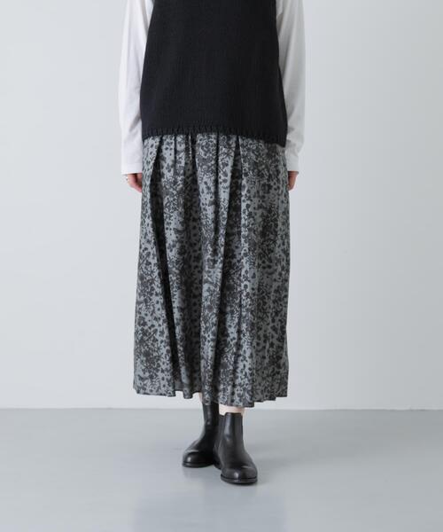 かぐれ（カグレ）の「リバティプリントスカート（スカート・レディース・ピンク系その他/ブルー/レッド/ブラック・FREE）」の2枚目の写真