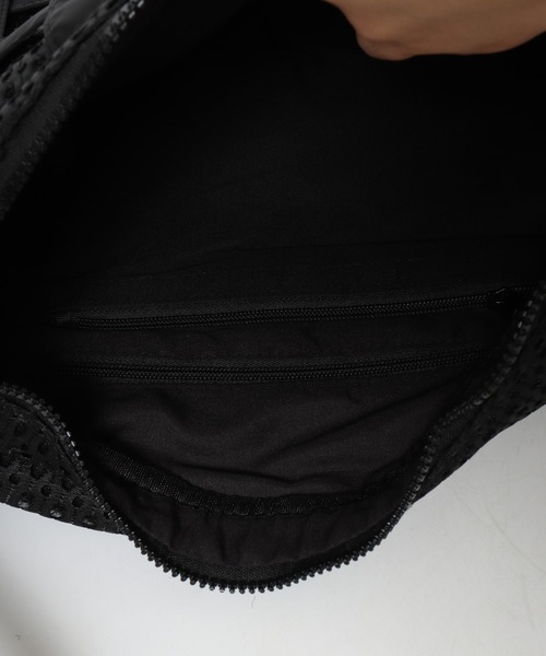 crossi(クロッシー)の「格子デザイン メッシュショルダーバッグ(ショルダーバッグ・レディース・ブラック・F)」の11枚目の写真