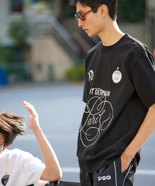 PARIS SAINT-GERMAIN(パリサンジェルマン)の「【Paris Saint-Germain / パリ・サン=ジェルマンPSG X XO TEE(Tシャツ/カットソー・メンズ・ホワイト/ブラック・MEDIUM/LARGE/X-LARGE)」の12枚目の写真