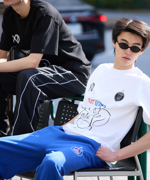PARIS SAINT-GERMAIN(パリサンジェルマン)の「【Paris Saint-Germain / パリ・サン=ジェルマンPSG X XO TEE(Tシャツ/カットソー・メンズ・ホワイト/ブラック・MEDIUM/LARGE/X-LARGE)」の16枚目の写真