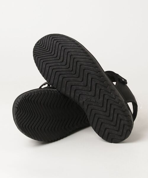 Clarks(クラークス)の「Wesley Shore / ウェスリーショア (ブラックレザー)(サンダル・メンズ・ブラック・UK6/UK11/UK10/UK9/UK8/UK7)」の2枚目の写真