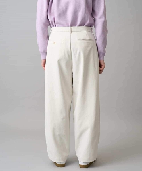 a.v.v（アーヴェヴェ）の「【イージーケア/洗濯機で洗える/毛玉になりにくい/ストレッチ】ベルト付きワイドテーパードチノパンツ（その他パンツ・メンズ・ベージュ/アイボリー・48/46）」の17枚目の写真