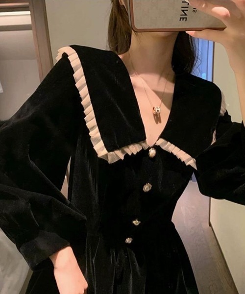 lulufa(ルルファ)の「襟付き フロントボタン Aラインワンピース(ワンピース・レディース・レッド/ブラック・MEDIUM/LARGE)」の1枚目の写真