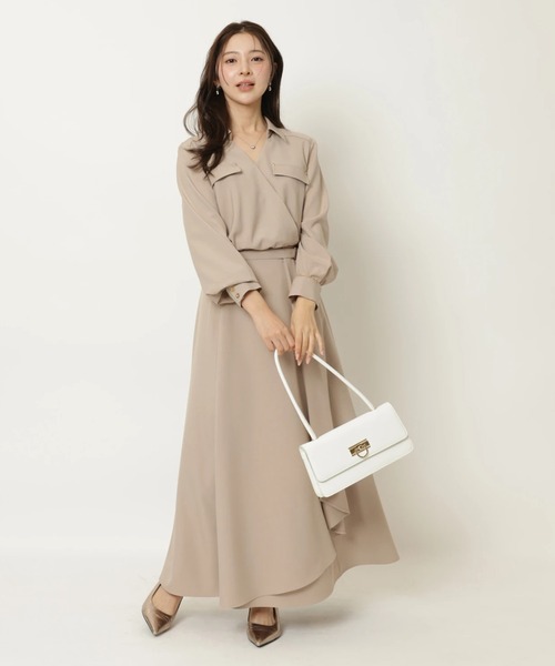 Apuweiser-riche（アプワイザーリッシェ）の「カシュクールラッフルシャツワンピース（ワンピース・レディース・ピンクベージュ/ネイビー・2/1/0）」の3枚目の写真