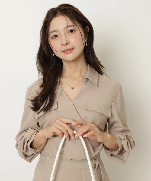 Apuweiser-riche（アプワイザーリッシェ）の「カシュクールラッフルシャツワンピース（ワンピース・レディース・ピンクベージュ/ネイビー・2/1/0）」の8枚目の写真