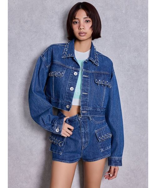 GYDA（ジェイダ）の「ring bijou studsデザインデニムショートパンツ（デニムパンツ・レディース・ライトブルー/ブルー・MEDIUM/SMALL）」の17枚目の写真