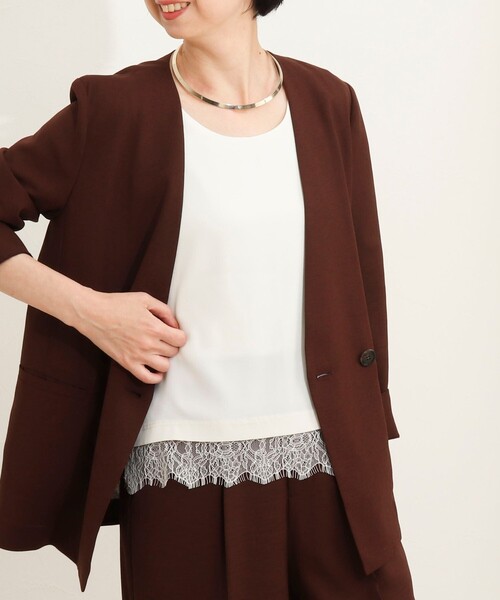 MICO COULIER（ミコクリエ）の「サテン×スムース裾レースタンクトップ（Tシャツ/カットソー・レディース・オフホワイト/ブラウン/チャコールグレー・38）」の4枚目の写真