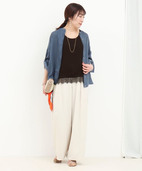 MICO COULIER（ミコクリエ）の「サテン×スムース裾レースタンクトップ（Tシャツ/カットソー・レディース・オフホワイト/ブラウン/チャコールグレー・38）」の11枚目の写真