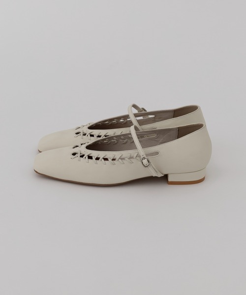 ALM.(アルム)の「【ALM.】LEIRA LEATHER PUMPS(パンプス・レディース・アイボリー/ブラック・39/37/36/38)」の12枚目の写真
