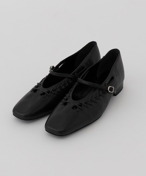 ALM.(アルム)の「【ALM.】LEIRA LEATHER PUMPS(パンプス・レディース・アイボリー/ブラック・39/37/36/38)」の3枚目の写真