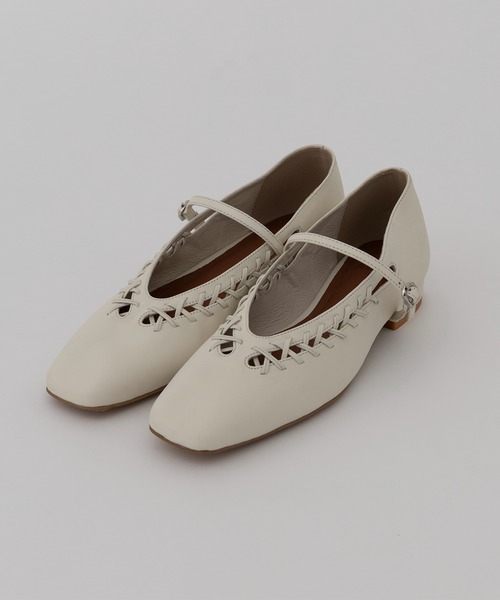 ALM.(アルム)の「【ALM.】LEIRA LEATHER PUMPS(パンプス・レディース・アイボリー/ブラック・39/37/36/38)」の11枚目の写真