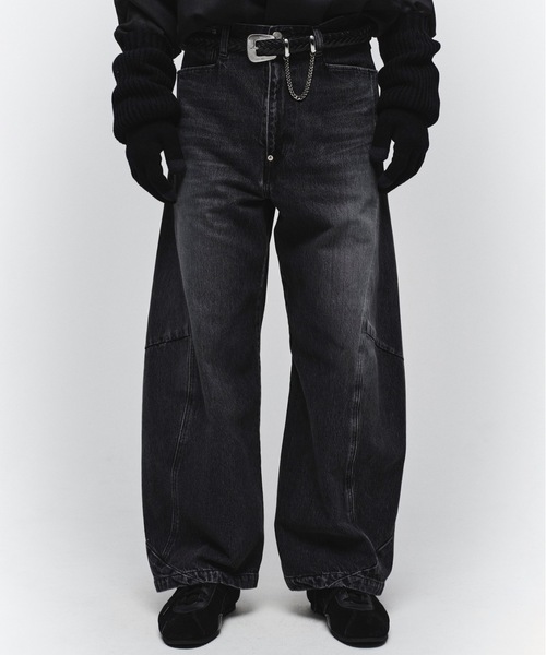 JIEDA(ジエダ)の「VINTAGE-FEEL DRAPED DENIM PANTS(デニムパンツ・メンズ・インディゴブルー/ブラック・2/1)」の6枚目の写真