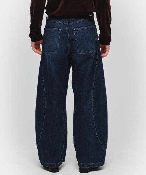 JIEDA(ジエダ)の「VINTAGE-FEEL DRAPED DENIM PANTS(デニムパンツ・メンズ・インディゴブルー/ブラック・2/1)」の9枚目の写真