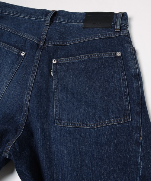 JIEDA(ジエダ)の「VINTAGE-FEEL DRAPED DENIM PANTS(デニムパンツ・メンズ・インディゴブルー/ブラック・2/1)」の16枚目の写真