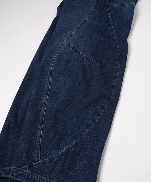 JIEDA(ジエダ)の「VINTAGE-FEEL DRAPED DENIM PANTS(デニムパンツ・メンズ・インディゴブルー/ブラック・2/1)」の18枚目の写真