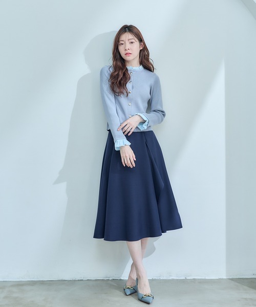 12Twelve Agenda(トゥエルブ アジェンダ)の「フリルドッキングニットカーディガン(ニット/セーター・レディース・ベージュ/ブラック/ライトグレー・M)」の22枚目の写真
