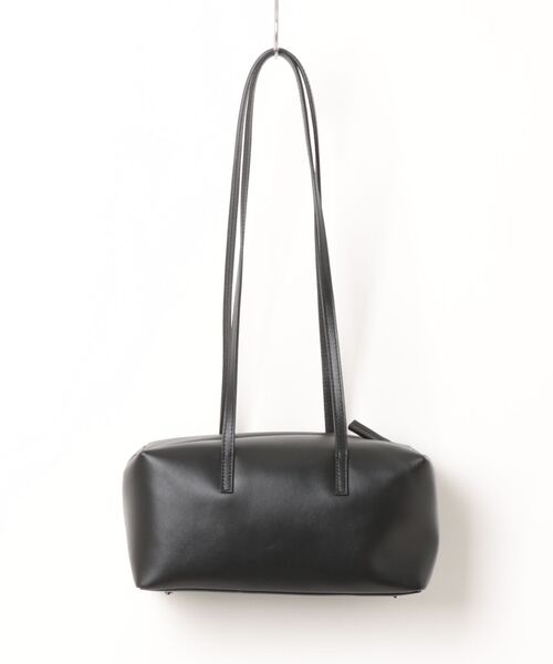 AMOMENTO(アモーメント)の「AMOMENTO small cubo bag(ハンドバッグ・レディース・ブラック・FREE)」の4枚目の写真