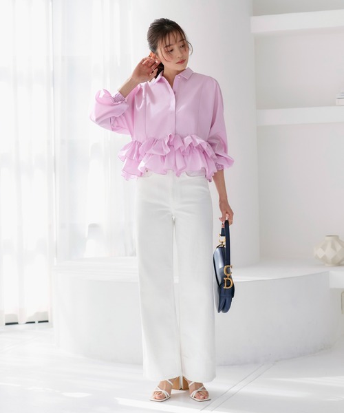 RUIRUE BOUTIQUE（ルイルエブティック）の「洗える ｜ ダブル フリル クロップド ドルマン シャツ ｜ トップス・クロップドシャツ・シャツ・長袖ブラウス・きれいめブラウス・オフィスカジュアルブラウス・フリルブラウス（シャツ/ブラウス・レディース・ライトイエロー/ブルー/ホワイト/ピンク・M/L）」の12枚目の写真