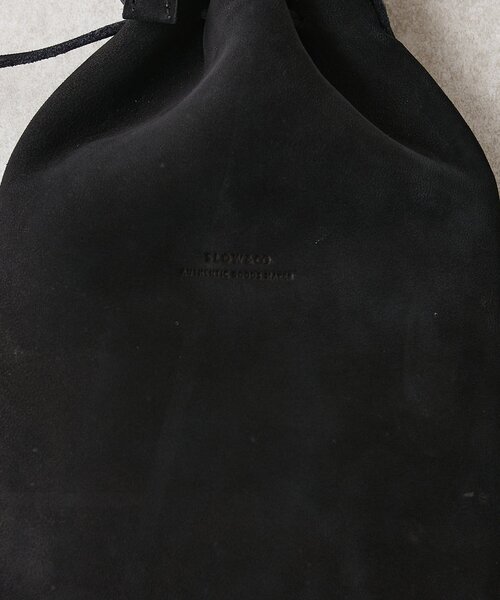 SLOW(スロウ)の「【SLOW】deer nubuck 2waydrawstring shoulderbag(ショルダーバッグ・メンズ・ブラック・FREE)」の4枚目の写真