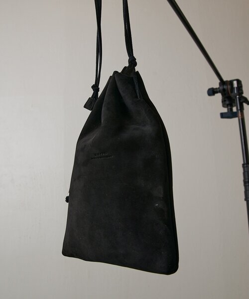 SLOW(スロウ)の「【SLOW】deer nubuck 2waydrawstring shoulderbag(ショルダーバッグ・メンズ・ブラック・FREE)」の5枚目の写真