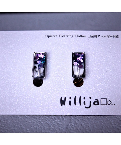 tone(トーン)の「【Willija】金属アレルギー対応《Evil squareⅡmini》偏光ホログラムのイヤリング(MA)(イヤリング・レディース・オレンジ/ブルー/ピンク/グリーン・FREE)」の8枚目の写真