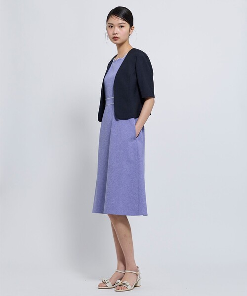 TOCCA(トッカ)の「BRIGHT BREEZE 半袖ショートジャケット(ノーカラージャケット・レディース・アイボリー系/ネイビー系・0/2/4/6)」の11枚目の写真