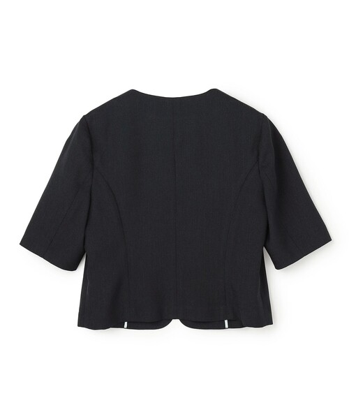 TOCCA(トッカ)の「BRIGHT BREEZE 半袖ショートジャケット(ノーカラージャケット・レディース・アイボリー系/ネイビー系・0/2/4/6)」の16枚目の写真